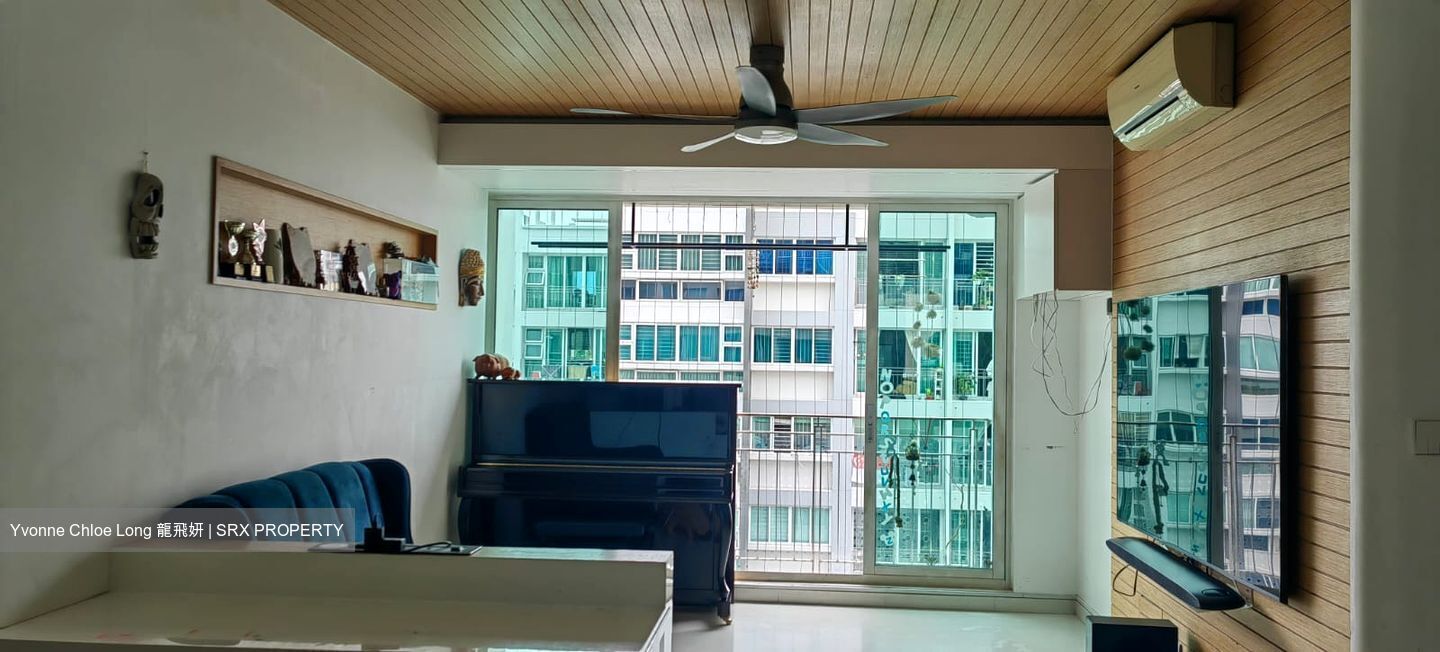 The Esparis (D18), Condominium #605342161